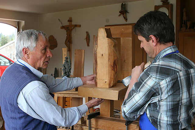 statue legno
